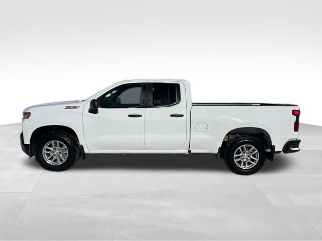 2020 Chevrolet Silverado 1500 photo 2