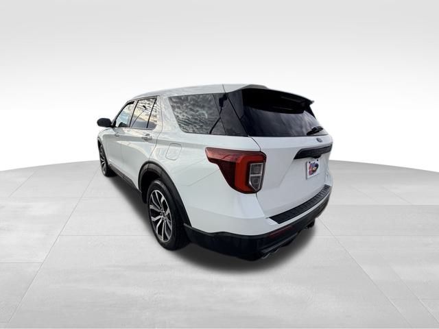 2021 Ford Explorer ST photo 4