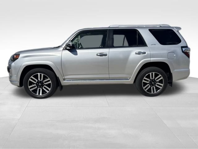 2020 Toyota 4Runner Limited photo 2