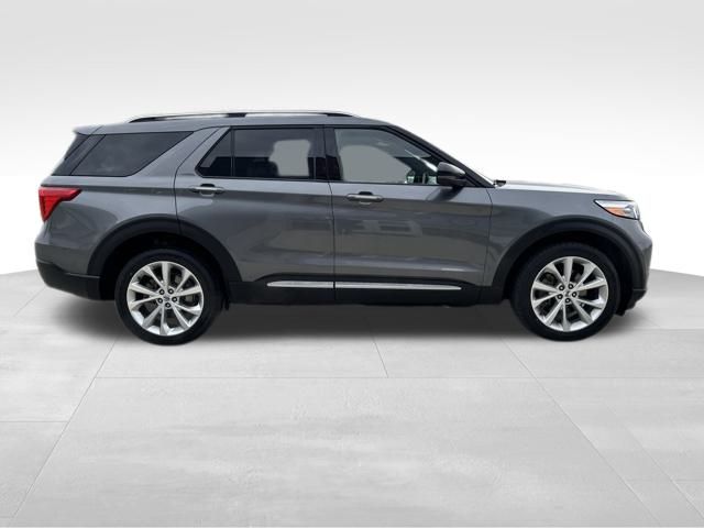 2022 Ford Explorer Platinum Hybrid photo 4