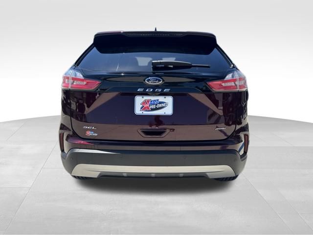 2021 Ford Edge SEL photo 4