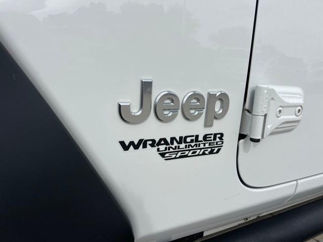 2019 Jeep Wrangler Unlimited Sport S photo 2