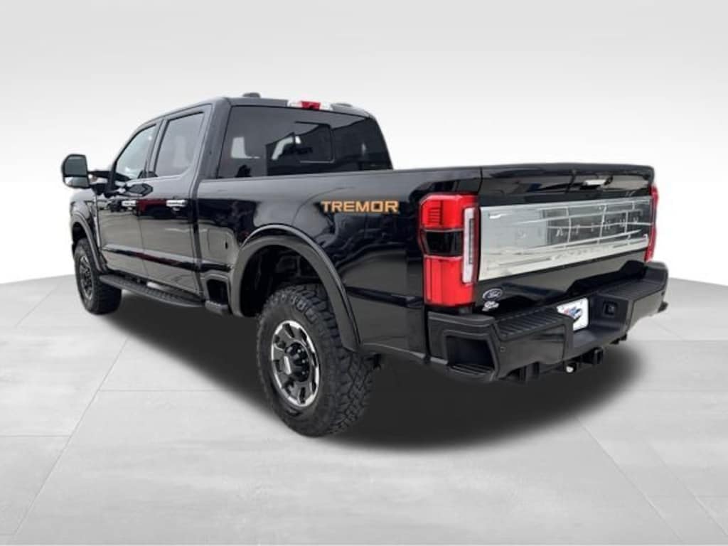 Used 2024 Ford F-350SD Platinum Crew Cab Pickup