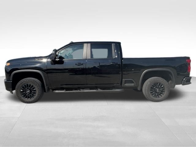 2022 Chevrolet Silverado 2500HD LTZ photo 2