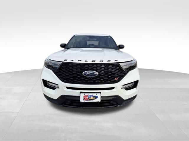 2021 Ford Explorer ST photo 2