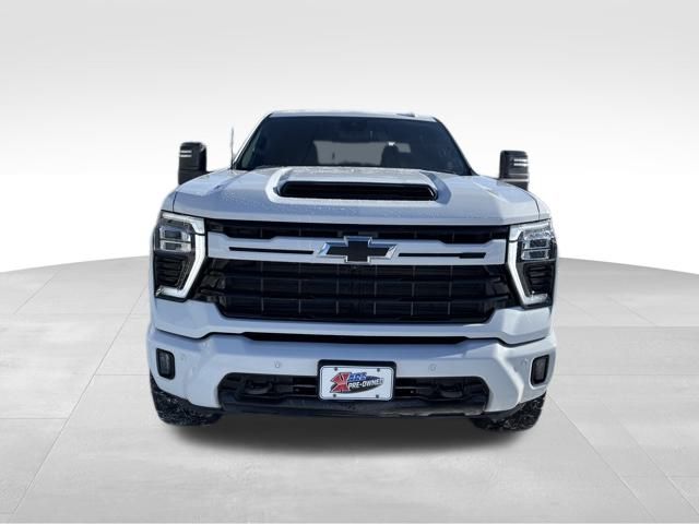 2024 Chevrolet Silverado 2500HD LTZ photo 3