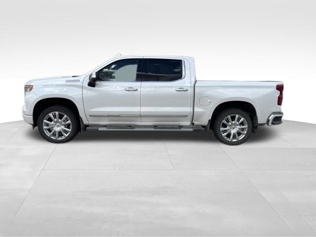 2024 Chevrolet Silverado 1500 High Country photo 2