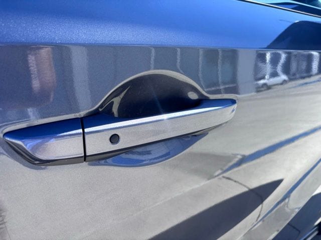 2026 Honda Odyssey Touring - Photo 12