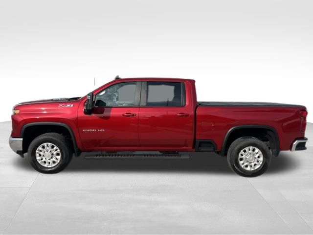 2024 Chevrolet Silverado 2500HD LT photo 3