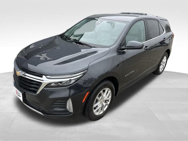 2022 Chevrolet Equinox LT photo 2