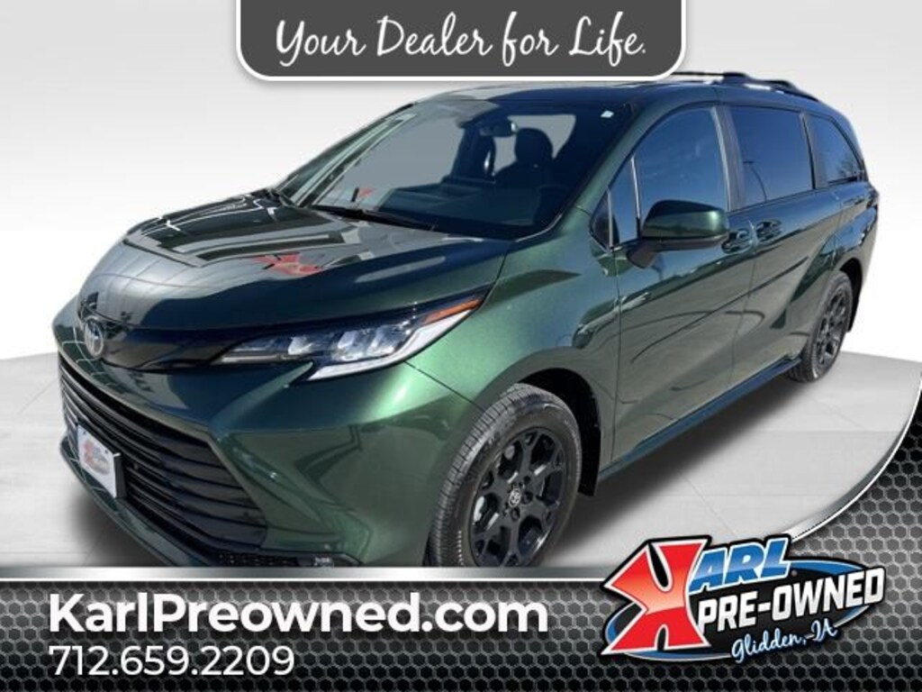 Used 2025 Toyota Sienna Woodland Edition Minivan/Van
