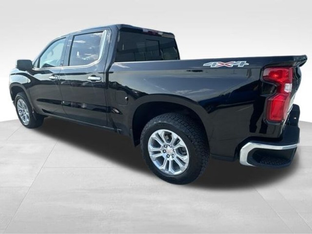 Used 2025 Chevrolet Silverado 1500 LTZ Crew Cab Pickup