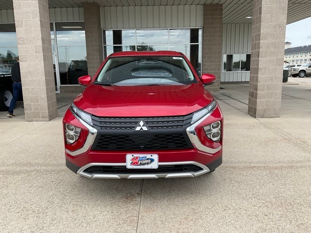 Used 2024 Mitsubishi Eclipse Cross SE with VIN JA4ATWAAXRZ004517 for sale in Story City, IA