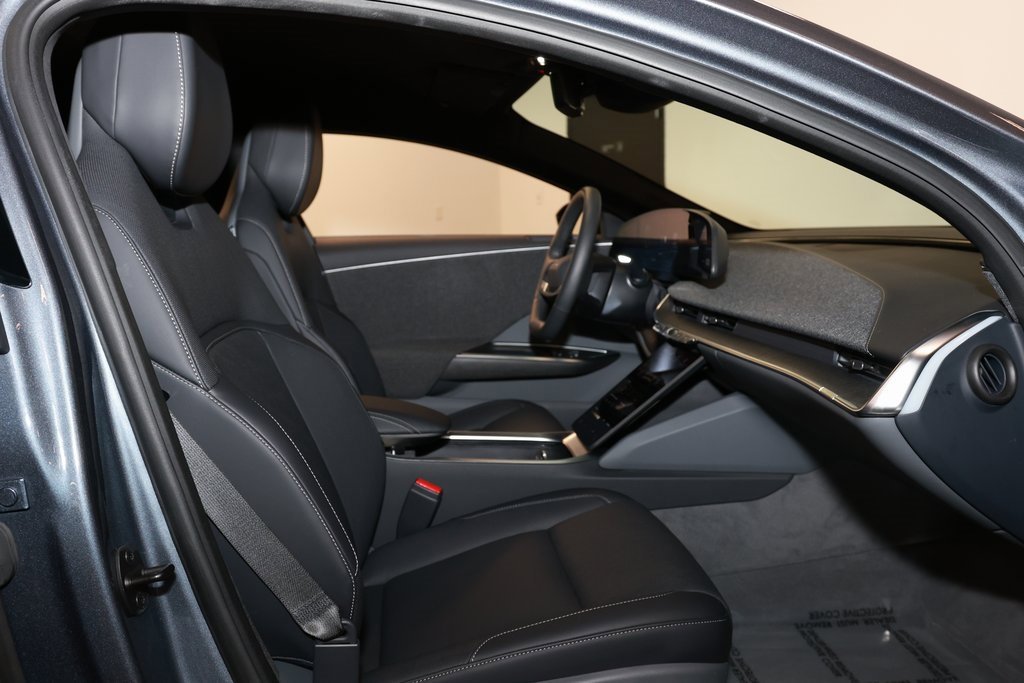 2025 Lucid Air Touring photo 16