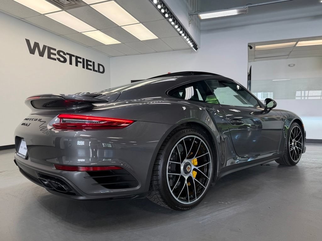 2019 Porsche 911 Turbo S - Photo 7