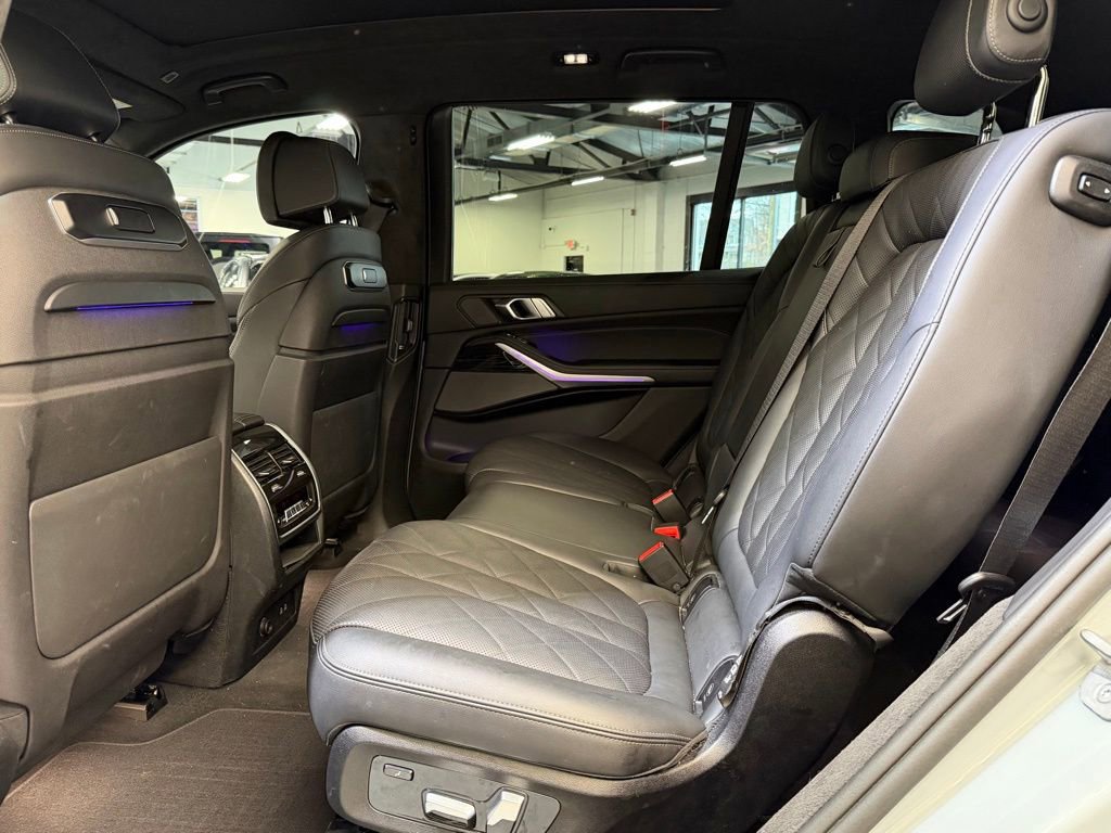2023 BMW X7 40i - Photo 14