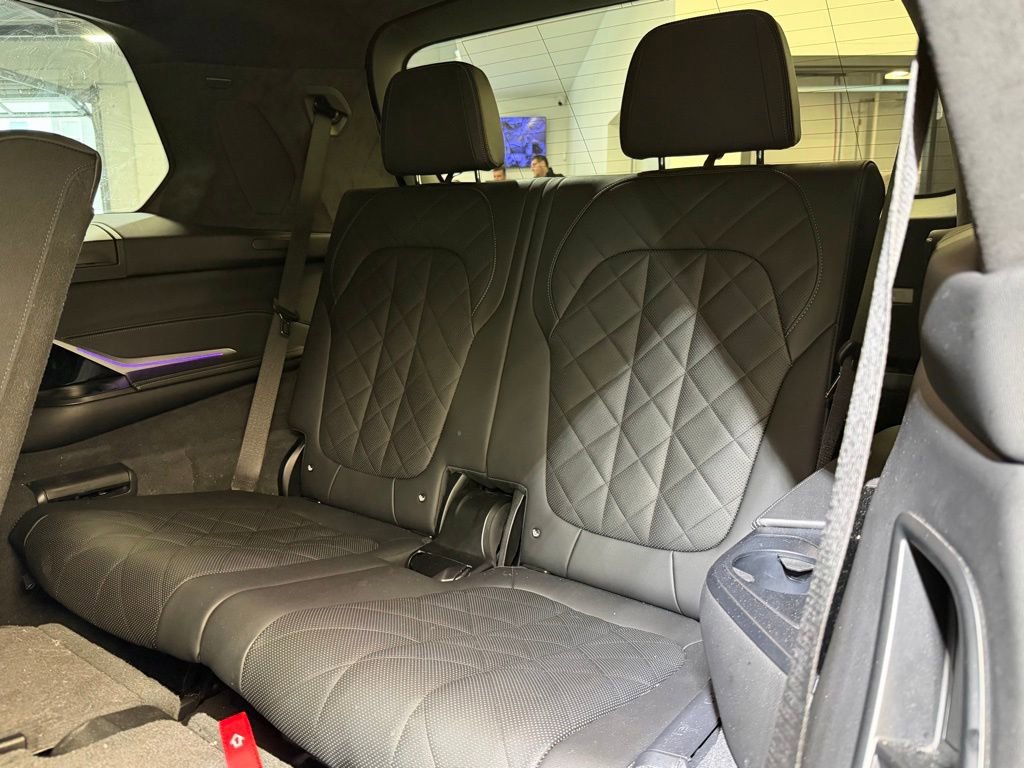 2023 BMW X7 40i - Photo 16