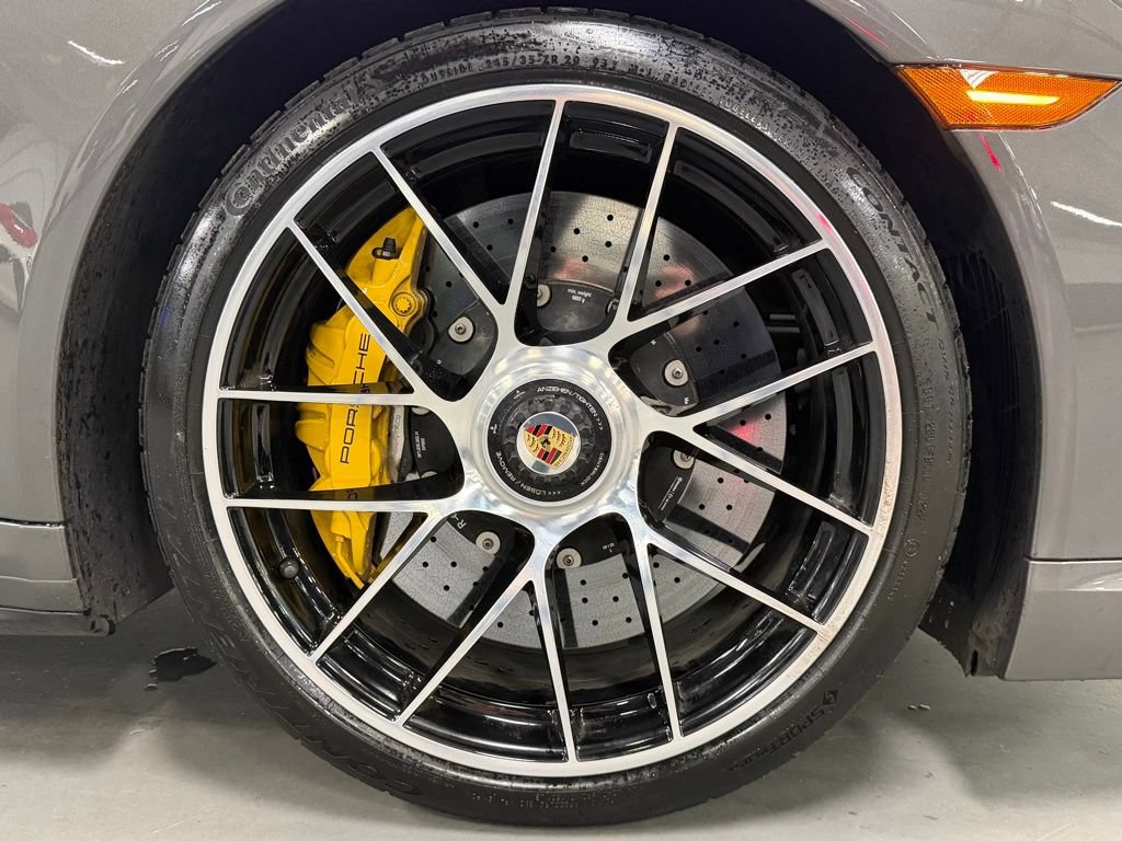 2019 Porsche 911 Turbo S - Photo 22