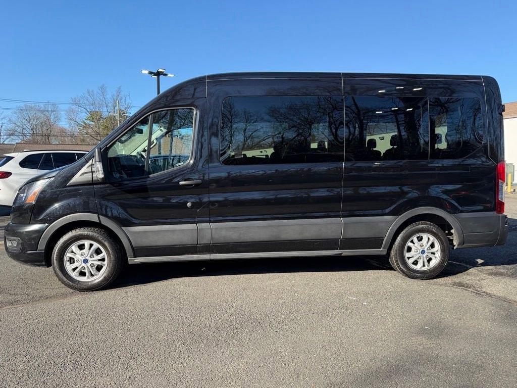 Used 2024 Ford Transit Passenger Wagon XLT T-350 148 Med Roof XLT RWD