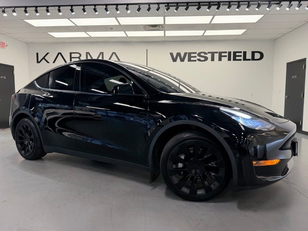 2022 Tesla Model Y Long Range Dual Motor All-Wheel Drive's photo
