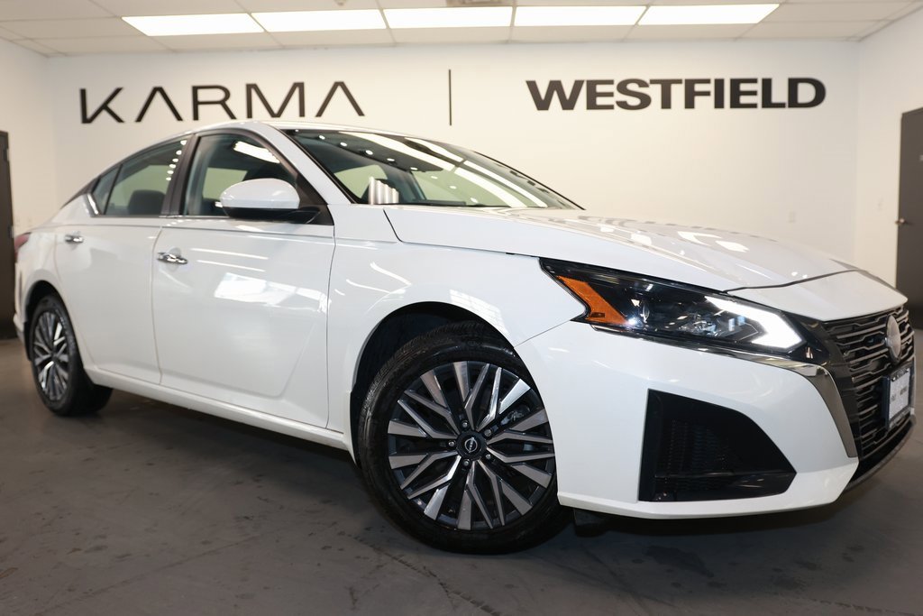 2024 Nissan Altima SV