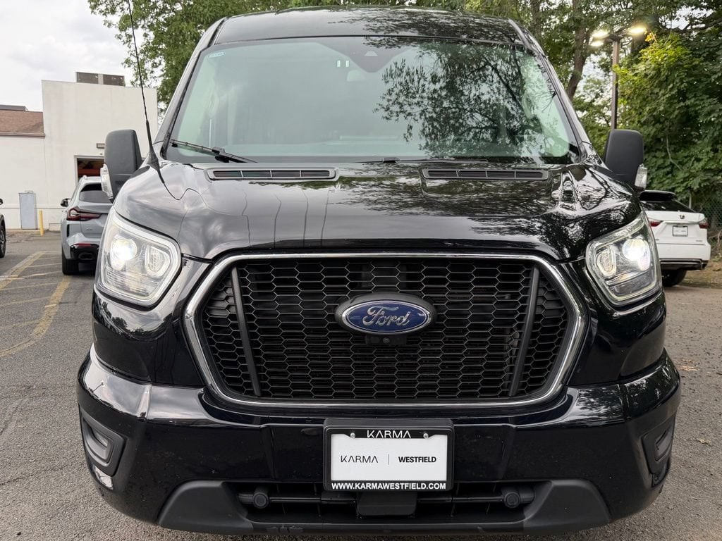 Used 2023 Ford Transit Passenger Wagon XLT T-350 148 Med Roof XLT RWD