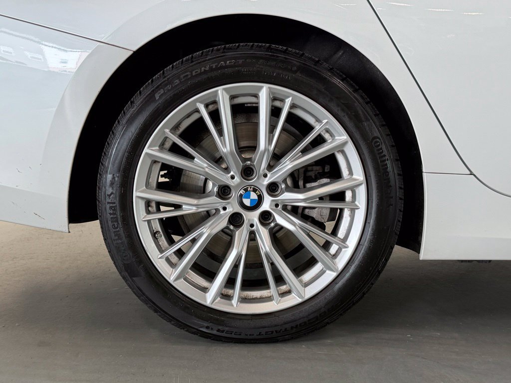 2024 BMW 3 Series 330i - Photo 24