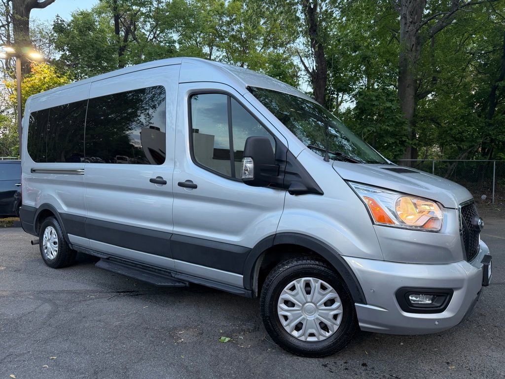 2022 Ford Transit 350 XLT Med Roof Sliding Pass. 148's photo