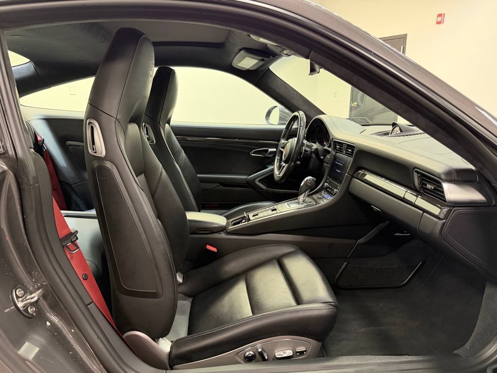 2019 Porsche 911 Turbo S - Photo 15