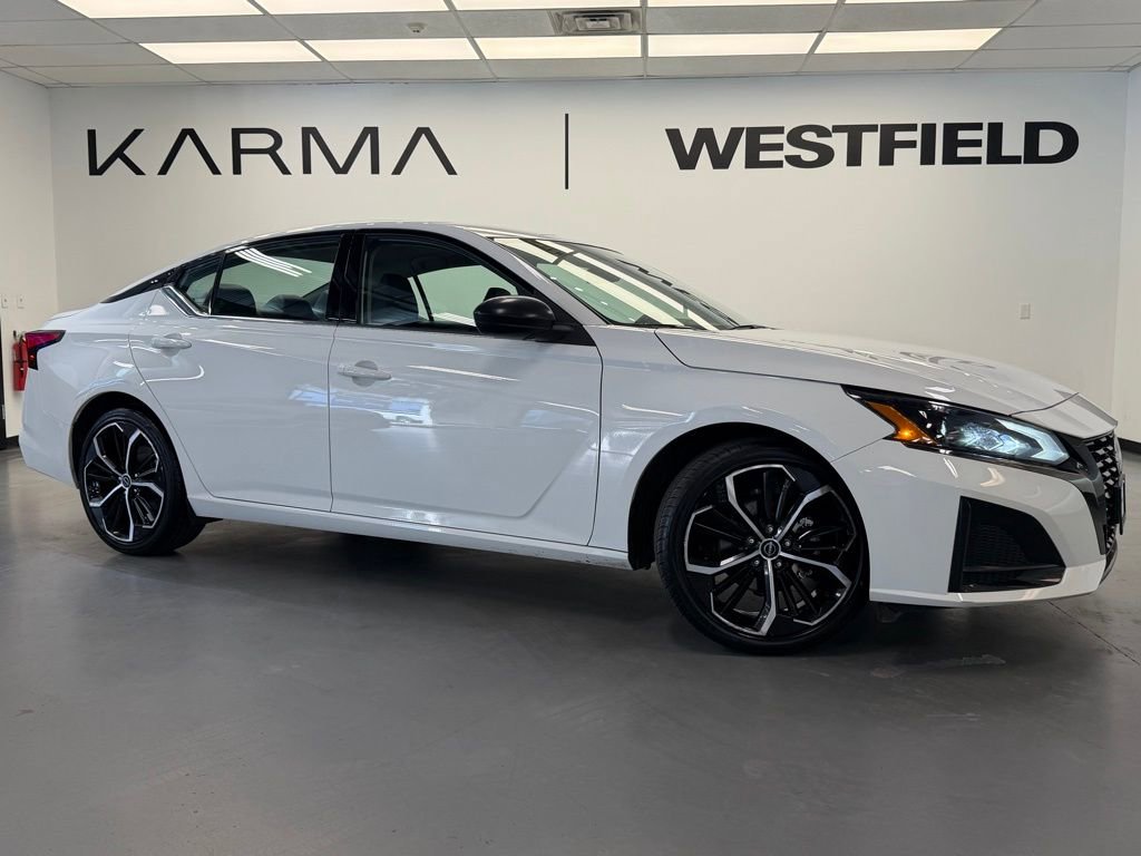 2024 Nissan Altima SR