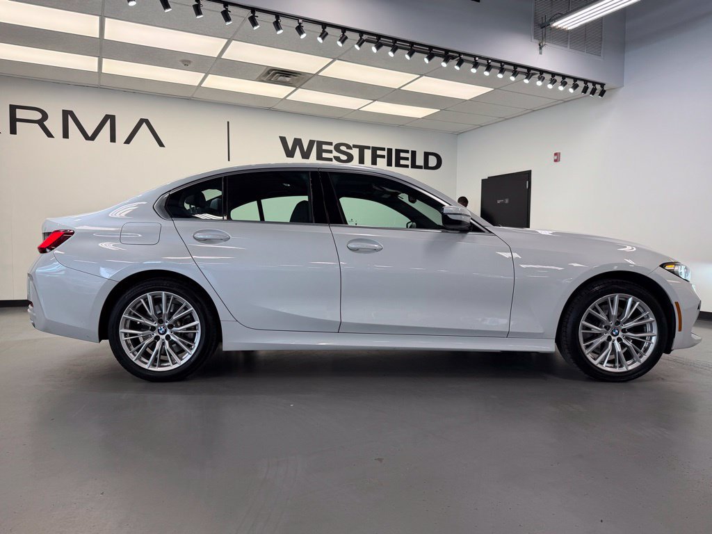 2024 BMW 3 Series 330i - Photo 8
