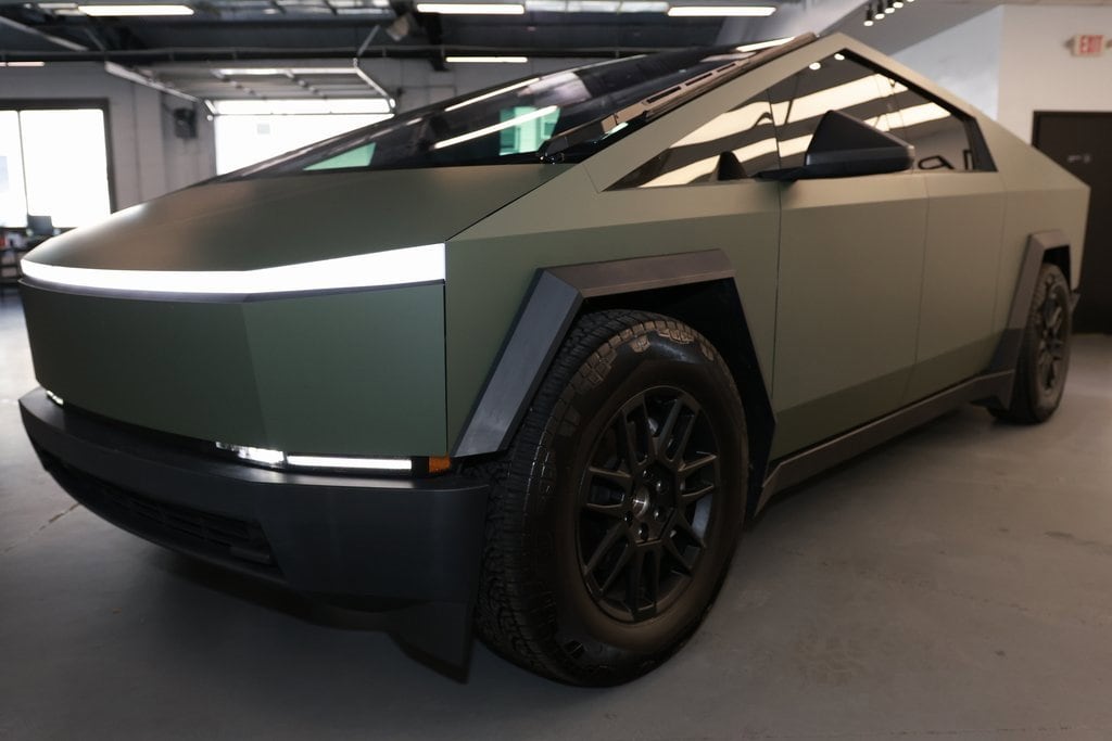 2024 Tesla Cybertruck Cyberbeast