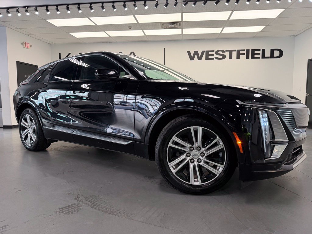  Cadillac Lyriq