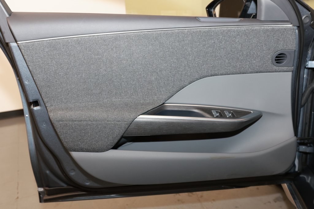 2025 Lucid Air Touring photo 22
