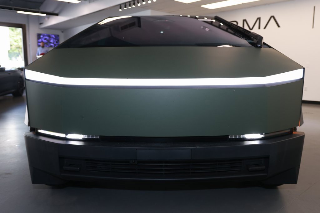 2024 Tesla Cybertruck Cyberbeast All-Wheel Drive photo 2