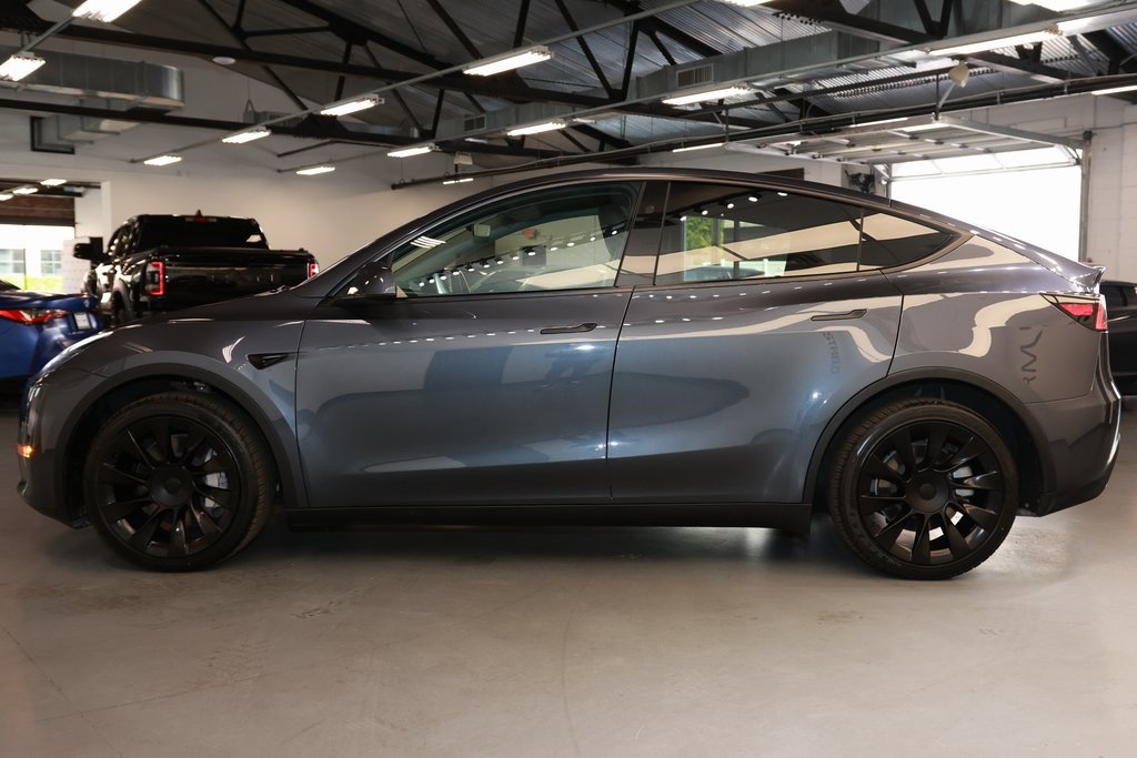 2023 Tesla Model Y Long Range photo 4