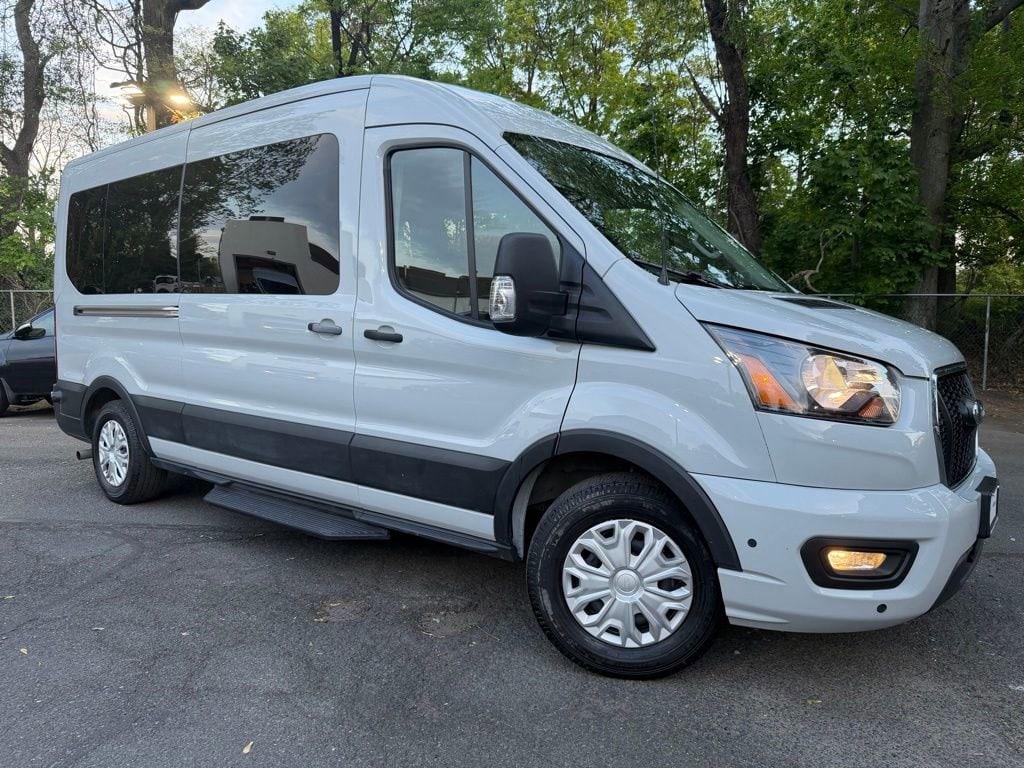 2024 Ford Transit 350 XLT Med Roof Sliding Pass. 148's photo