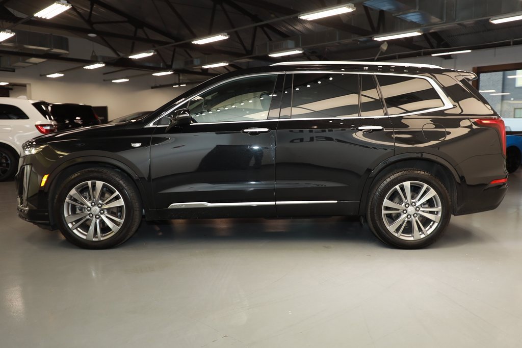 2024 Cadillac XT6 Premium Luxury photo 2