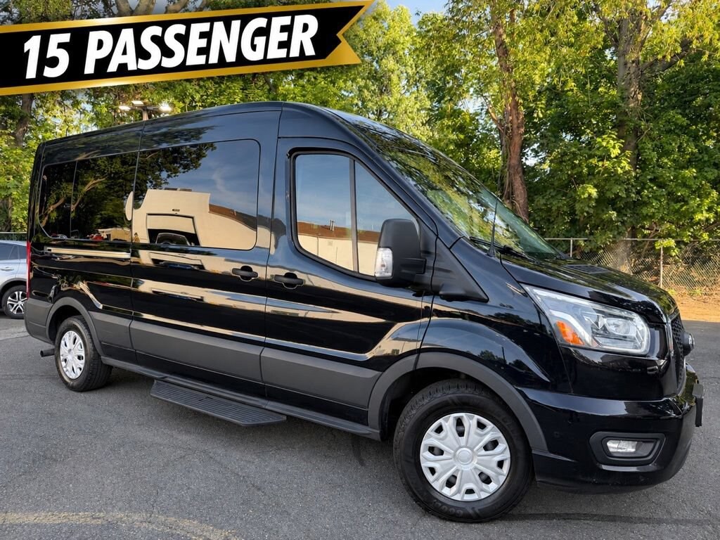 Used 2024 Ford Transit Passenger Wagon XLT T-350 148 Med Roof XLT RWD