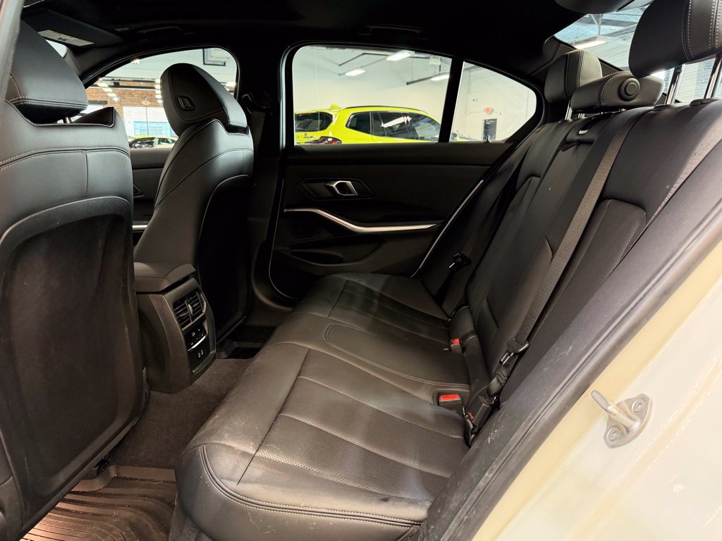2024 BMW 3 Series 330i - Photo 14