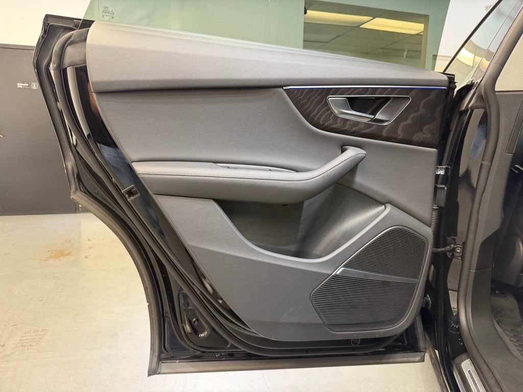 2023 Audi Q8 Premium Plus - Photo 13
