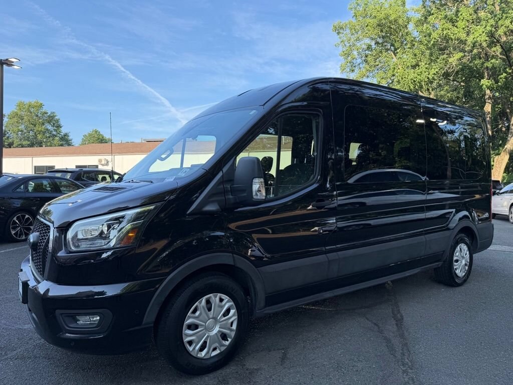 Used 2024 Ford Transit Passenger Wagon XLT T-350 148 Med Roof XLT RWD
