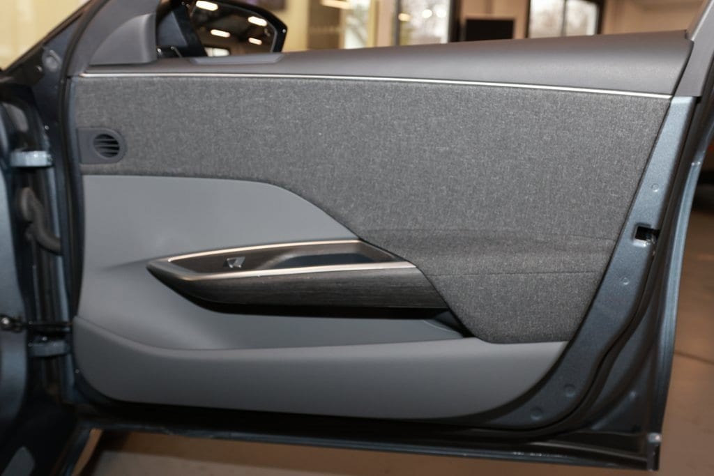 2025 Lucid Air Touring photo 19