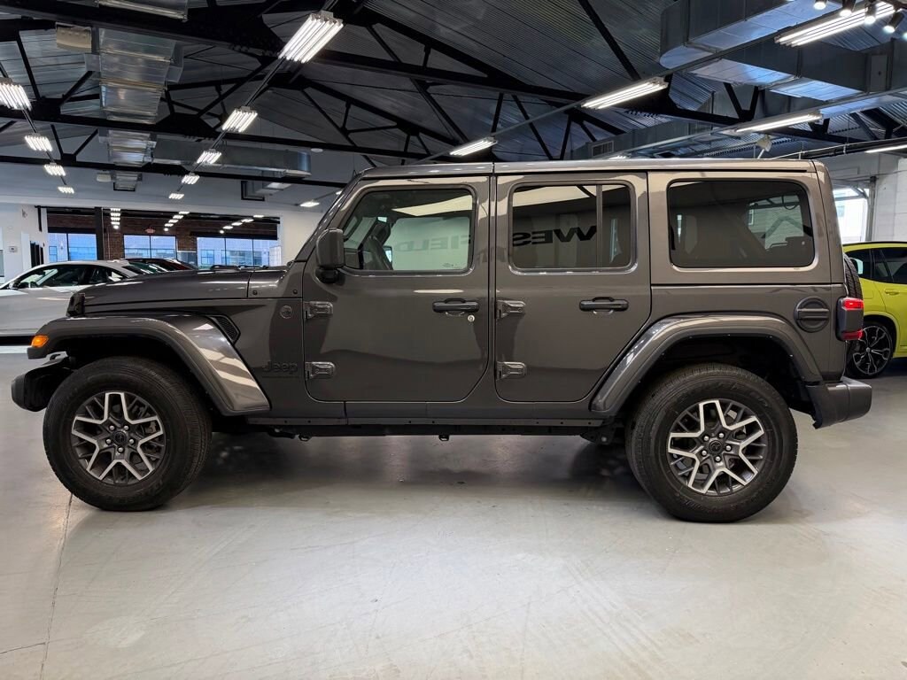 Used 2025 Jeep Wrangler Sahara Sahara 4x4