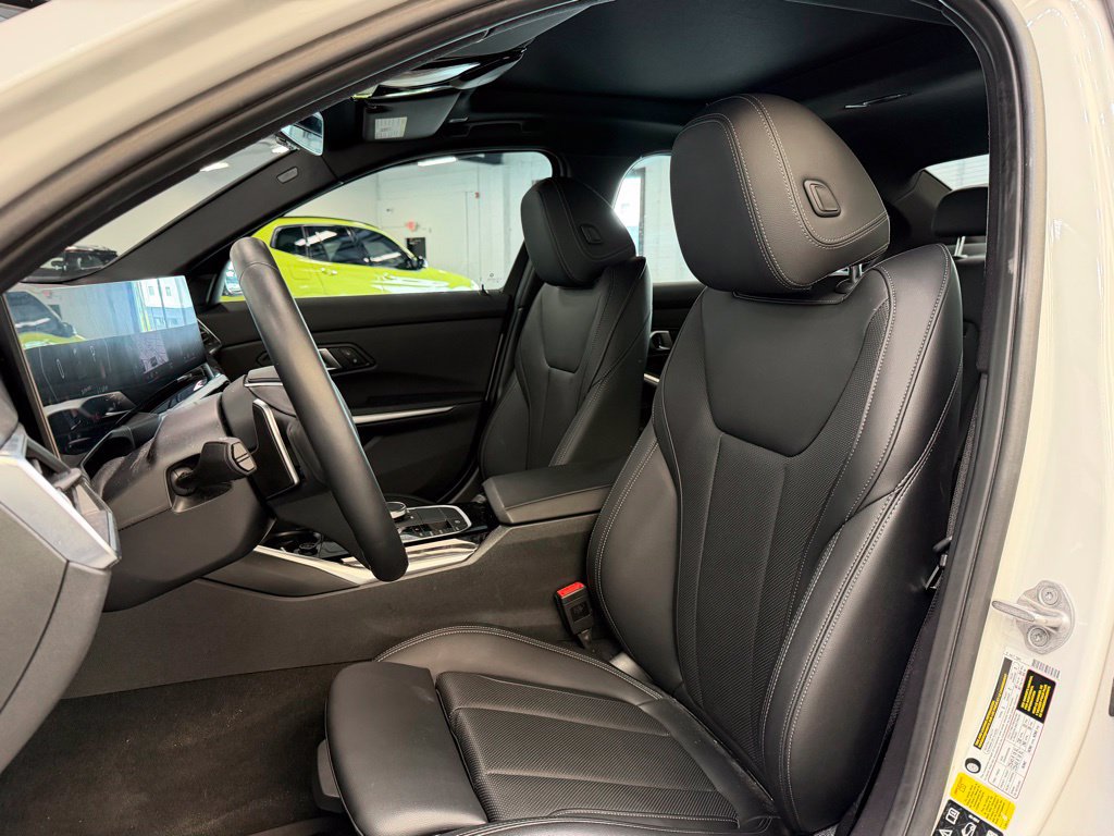 2024 BMW 3 Series 330i - Photo 11