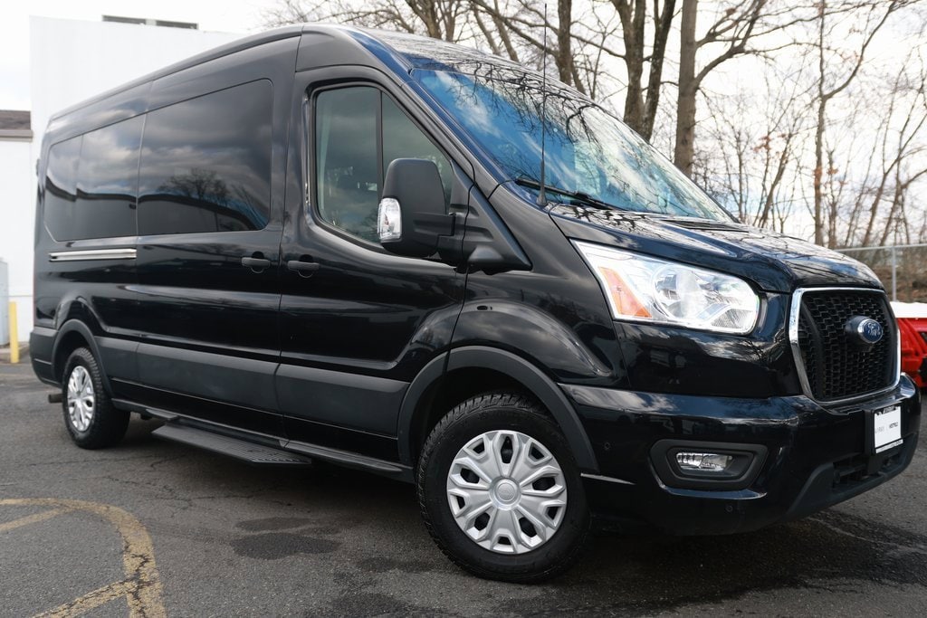 2022 Ford Transit Passenger Van XLT