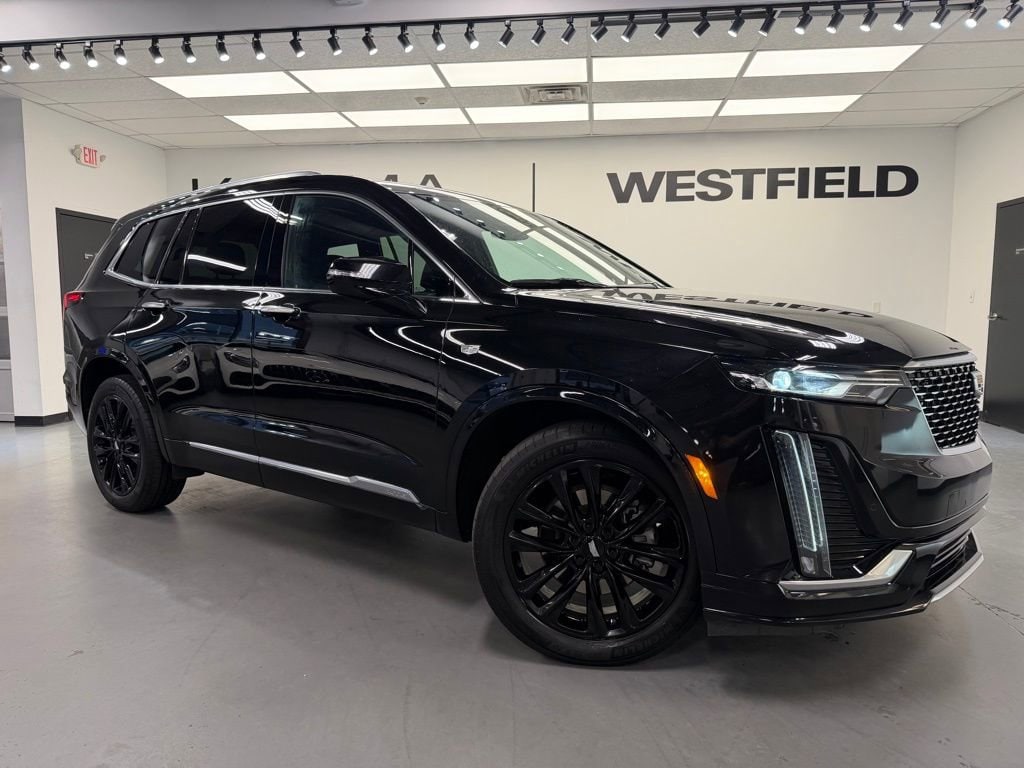2024 Cadillac XT6 Luxury Auto 4WD's photo