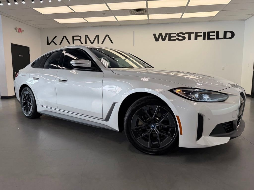 2023 BMW i4 eDrive35's photo