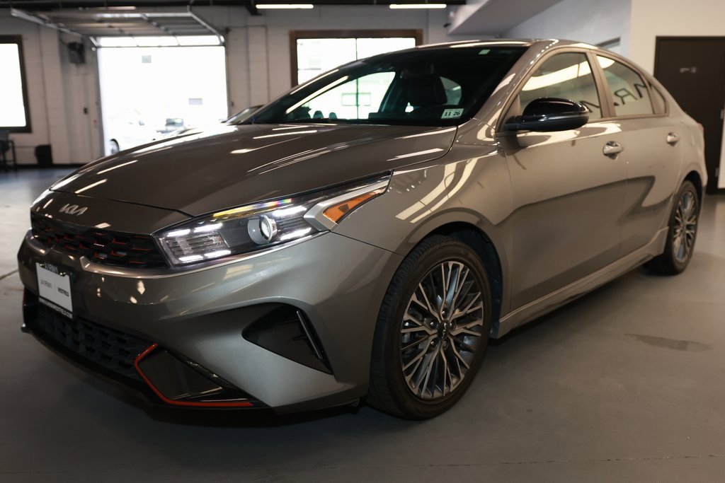 2022 Kia Forte GT-Line photo 3