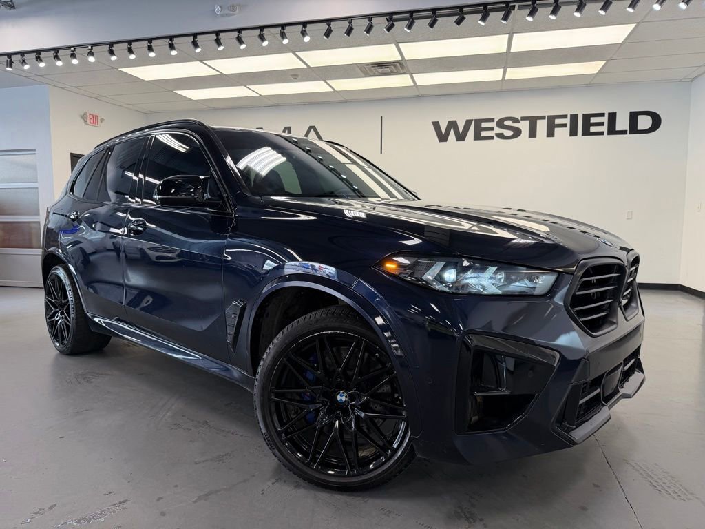 2025 BMW X5 M Competition's photo